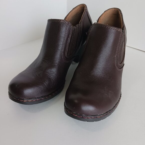 Women’s SOFFT SZ 7.5 Slip on Clog Casual Dressy Leather Brown - Picture 2 of 6